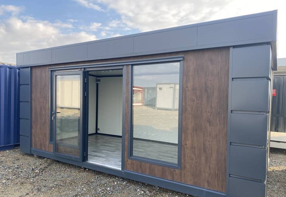 CONTENEUR DE BUREAU 18m2